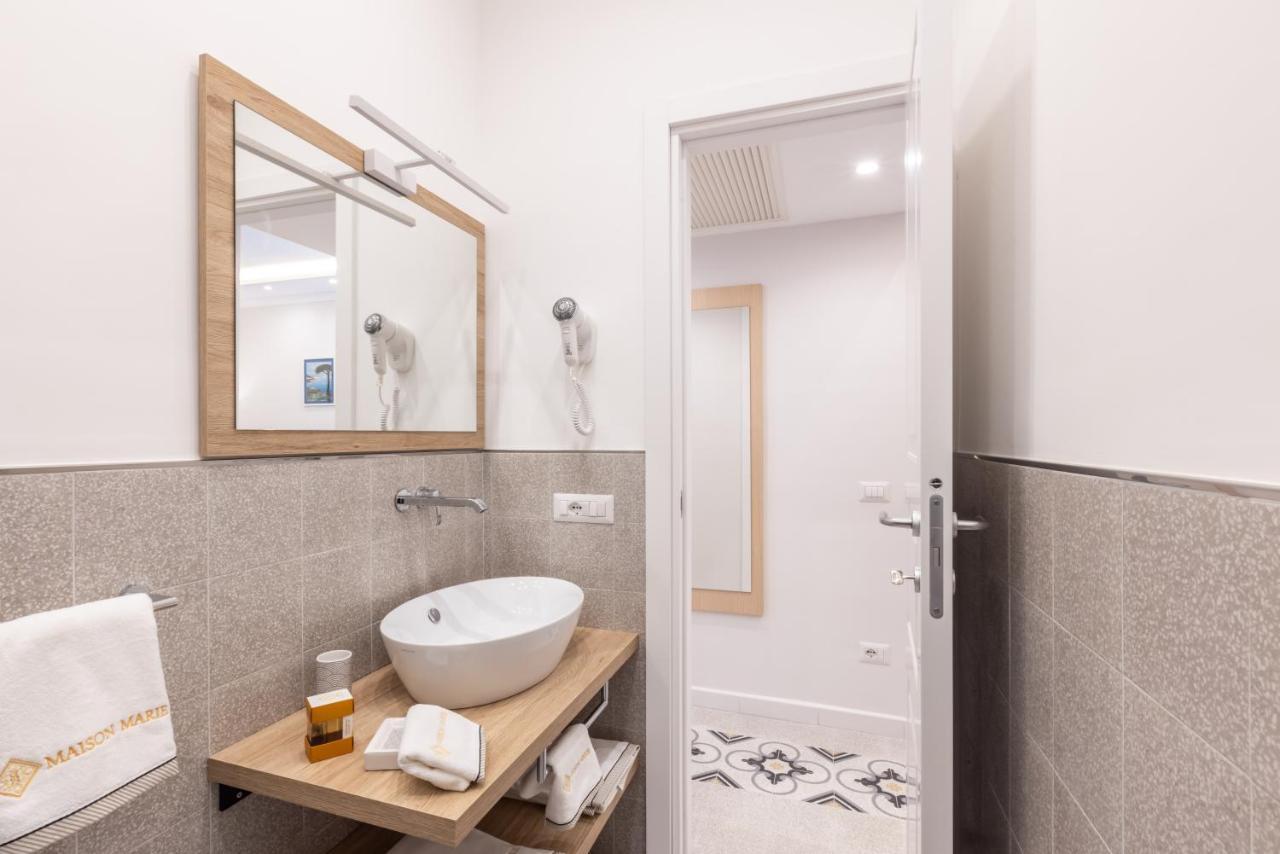 Maison Marie Deluxe Apartment ซอร์เรนโต ภายนอก รูปภาพ